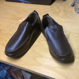 Leather Shoes men size 7 (39)